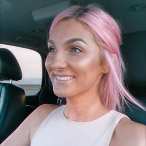 Meet your Posher, Shelby